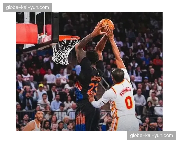 尼克斯G1第三节防守压制，老鹰19分钟仅得32分